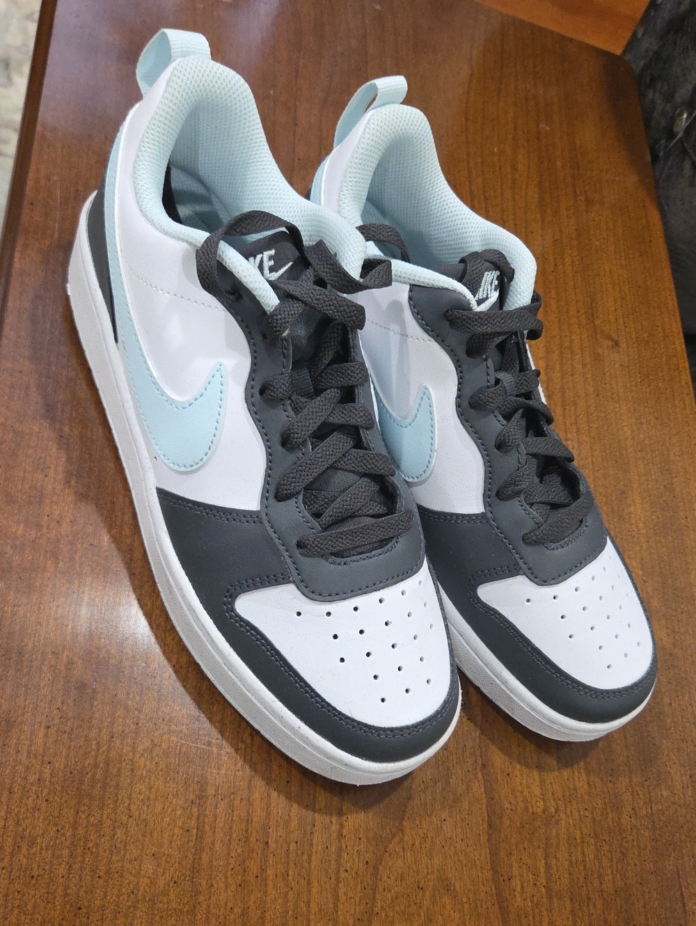 Nike Men’s Low-Top Sneakers in White, Light Blue & Dark Gray